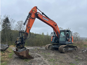 Escavadeira DOOSAN DX235LCR
