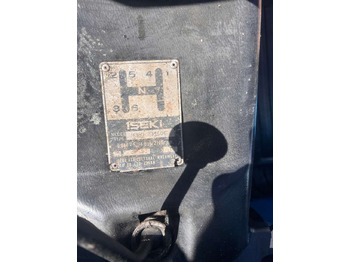 Leasing de  Iseki TX1500 brøyteskjær og feiekost Iseki TX1500 brøyteskjær og feiekost: foto 4