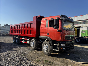 Camião basculante SINOTRUK HOWO