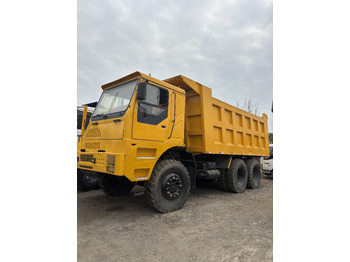 Camião basculante SINOTRUK