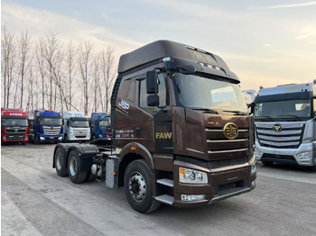 Tractor FAW J6P: foto 3