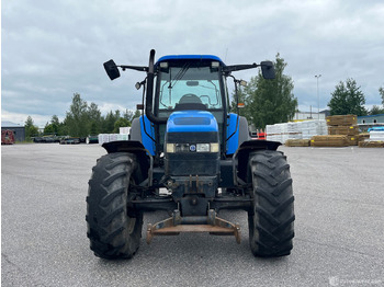 Máquina agrícola New Holland TM155, traktori etunostolaitteeella, 2004,, Salo: foto 2