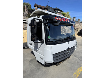 Cabine Mercedes Atego III: foto 2