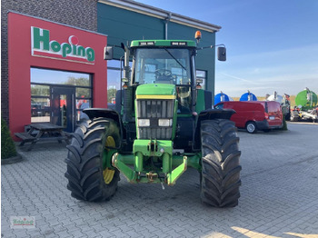 Trator JOHN DEERE 7810