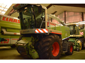 Picadora de forragem automotriz CLAAS Jaguar