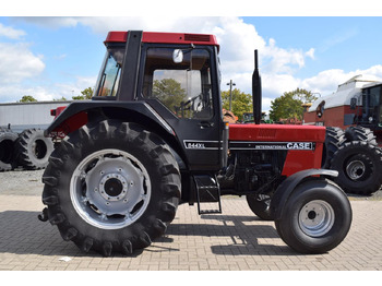 Trator CASE IH 844XL