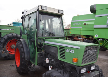 Tractor pernalta Fendt 260 V: foto 3