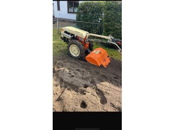 Trator HOLDER