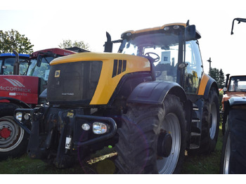 Trator JCB