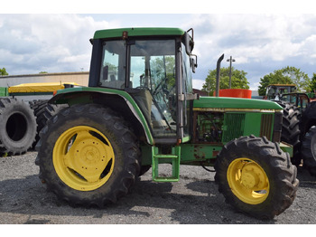 Trator JOHN DEERE 6100