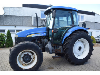Trator NEW HOLLAND TD5