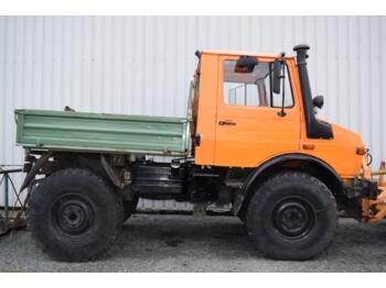 Veículo municipal/ Especial Mercedes-Benz Unimog U1200: foto 1