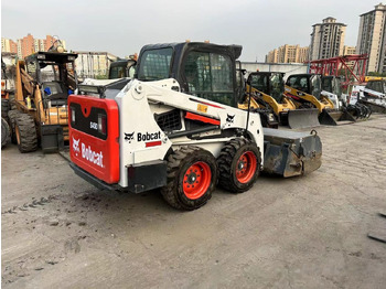 Mini pá carregadora Bobcat S450: foto 4