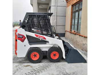 Mini pá carregadora BOBCAT S70