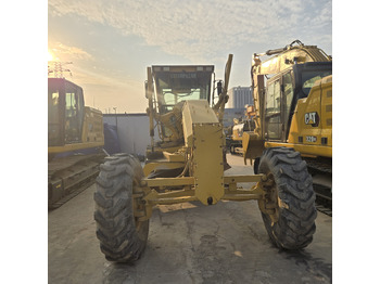 Motoniveladora CATERPILLAR 140H
