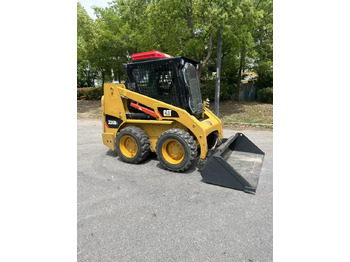 Mini pá carregadora CAT 226B3: foto 2