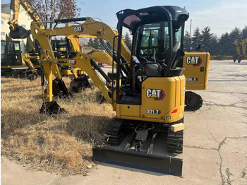 Mini escavadeira CATERPILLAR 301.7