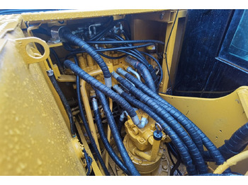 Escavadora de rastos CATERPILLAR 315D2GC