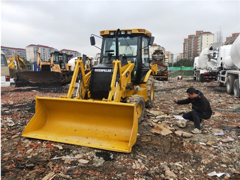 Retroescavadeira CATERPILLAR 416E