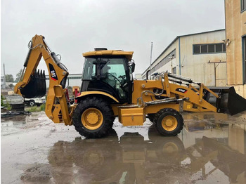 Retroescavadeira Caterpillar 420F: foto 5