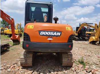 Mini escavadeira DOOSAN DH60-7