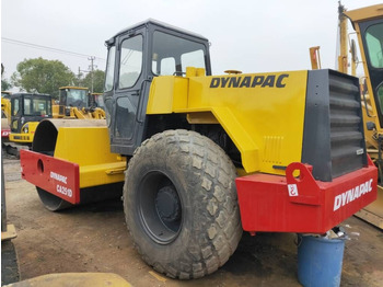 Compactador DYNAPAC