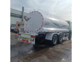 Caminhão tanque HOWO 20m³ sprinkler truck: foto 2