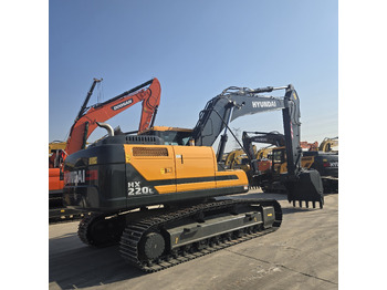 Escavadora de rastos Hyundai HX220L: foto 4