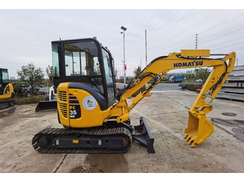 Mini escavadeira KOMATSU PC35
