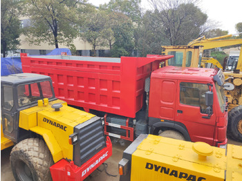 Camião basculante SINOTRUK HOWO