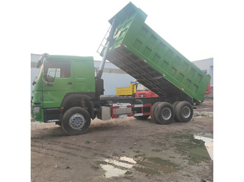 Camião basculante SINOTRUK HOWO