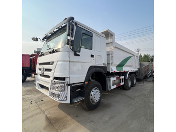 Camião furgão SINOTRUK HOWO
