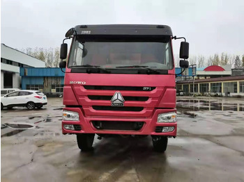 Camião basculante SINOTRUK HOWO