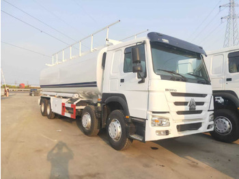 Caminhão tanque SINOTRUK HOWO