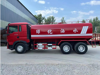 Caminhão tanque SINOTRUK HOWO