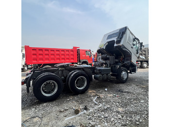 Tractor SINOTRUK HOWO