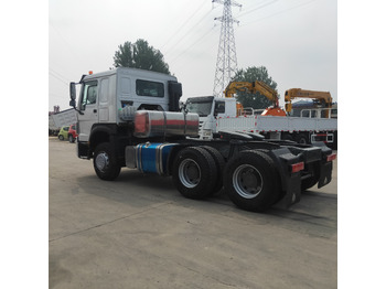 Tractor SINOTRUK