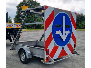 Reboque Nissen Absperrtafel 2016 FAT Verkehrsleittafel Verkehrsleitanhänger Verkehrssicherungsanhänger Leitanhänger Leittafel Baustellenabsicherung: foto 3
