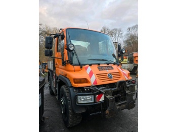 Camião basculante Unimog 405/12 U400 Bluetec 5 131000km  Mercedes-Benz Variopilot Hydrostat U300 500 U 400 Wechsellenkung: foto 2