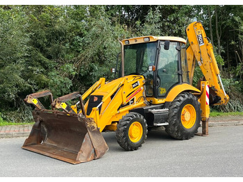 Retroescavadeira JCB 3CX