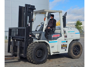 Empilhadeira a diesel UniCarriers ZX80 FD80-3 DUPLEX 3m: foto 4 Empilhadeira a diesel UniCarriers ZX80 FD80-3 DUPLEX 3m: foto 4