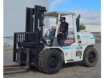 Empilhadeira a diesel UniCarriers ZX80 FD80-3 DUPLEX 3m: foto 5 Empilhadeira a diesel UniCarriers ZX80 FD80-3 DUPLEX 3m: foto 5