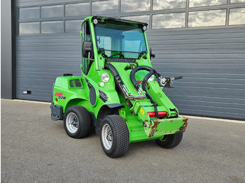 Mini pá carregadora de rastos Avant 528: foto 2 Mini pá carregadora de rastos Avant 528: foto 2