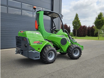 Mini pá carregadora de rastos Avant 755i Rental mini-shovel: foto 4