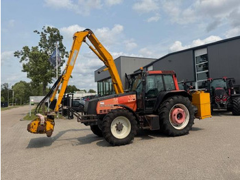 Leasing de Valtra 8150 hitech met Bos maaiarm met klepelmaaier Valtra 8150 hitech met Bos maaiarm met klepelmaaier: foto 2