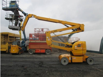 Plataforma articulada MANITOU 170 AETJ