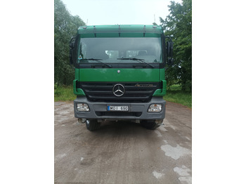 Camião basculante para transporte de materiais a granel MERCEDES-BENZ ACTROS 18 36 4X4: foto 2