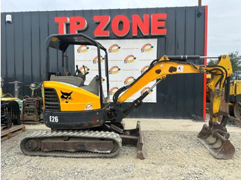 Mini escavadeira BOBCAT E26