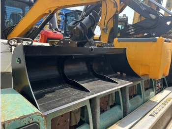 Balde escavadora Godet de curage inclinable pour pelle 6T - 9T: foto 3