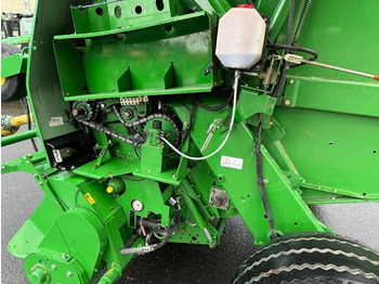 Enfardadeira de fardos redondos JOHN DEERE 864: foto 5